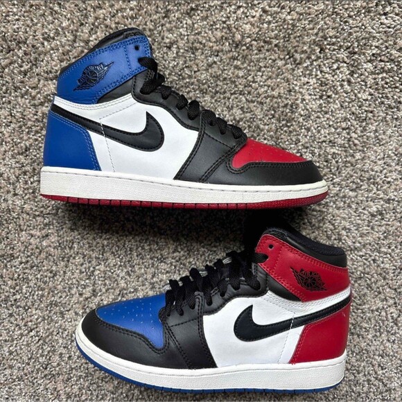 Nike Air Jordan 1 Top 3 Size 4 Youth (Size 5.5 Women's) - Picture 1 of 7